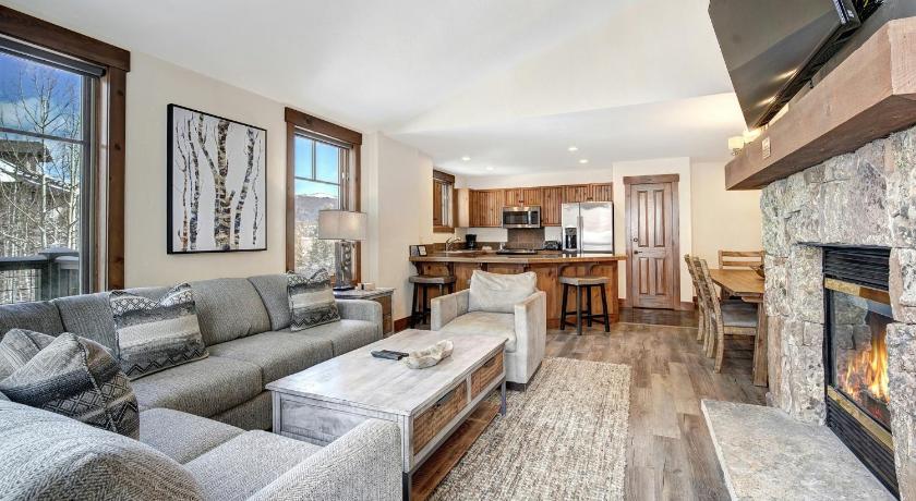 Image of 2 Bedroom Townhome  Bedding Guaranteed 7