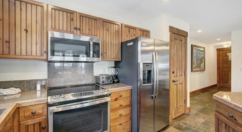 Image of 2 Bedroom Townhome  Bedding Guaranteed 13