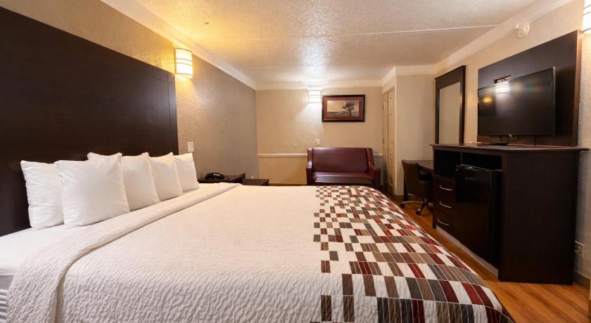 Image of Suite King with Kitchen Non-Smoking 0