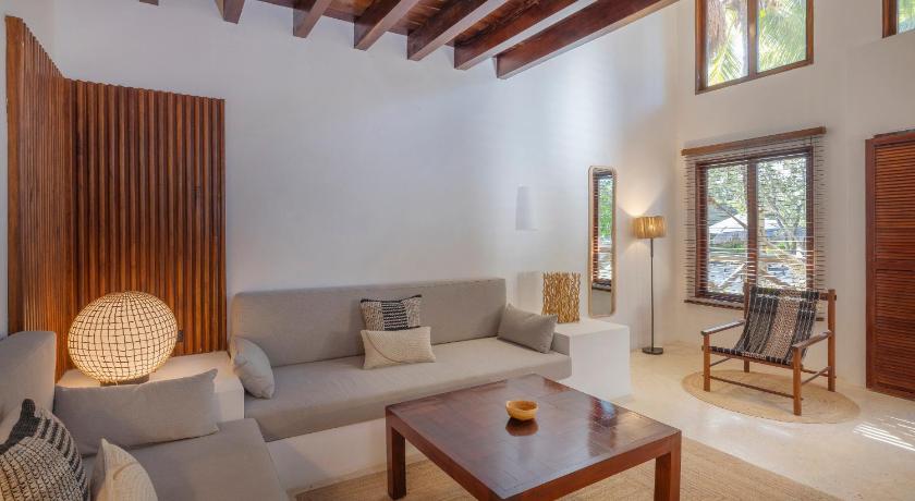 Image of Master Suite 6