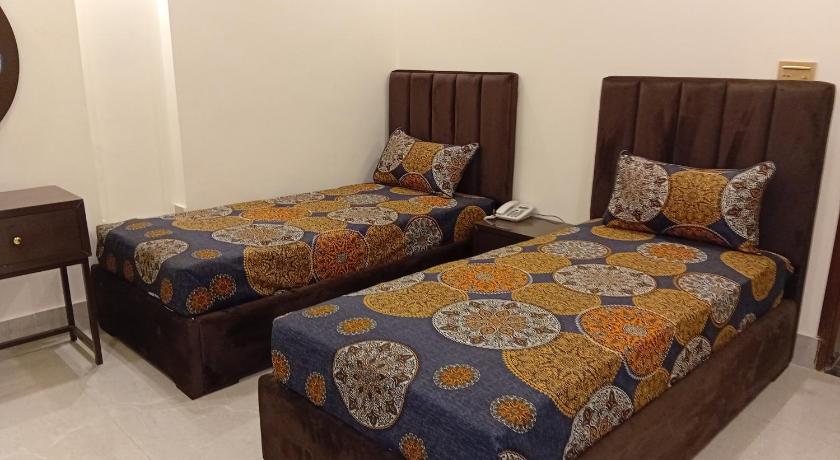 SI Family Hotel Johar Town Lahore - image 15
