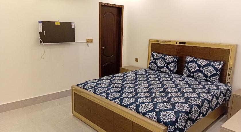 SI Family Hotel Johar Town Lahore - image 11