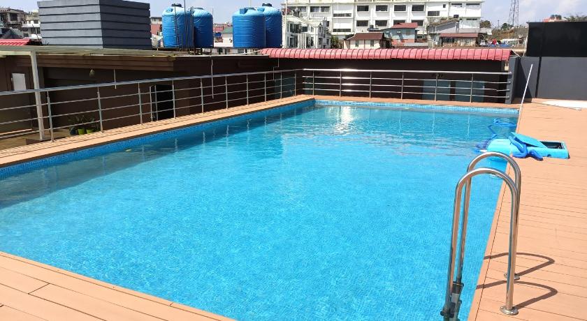 Borbon Hotel & Restaurant - image 7