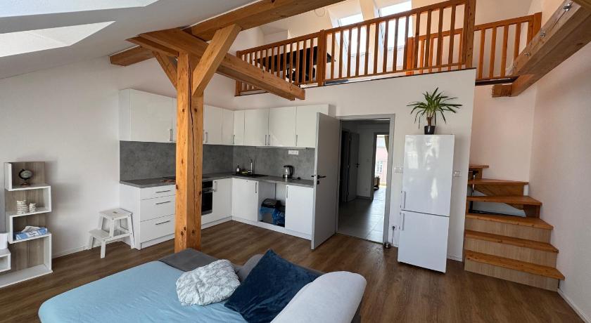 Foto StayCentralcz- Loft - Booking Diskon Spesial