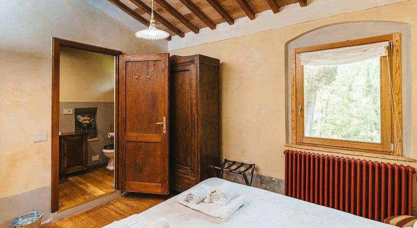 Image of Small Double Room 1
