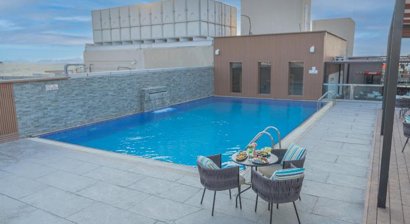 The Grand Lux Hotel - image 16
