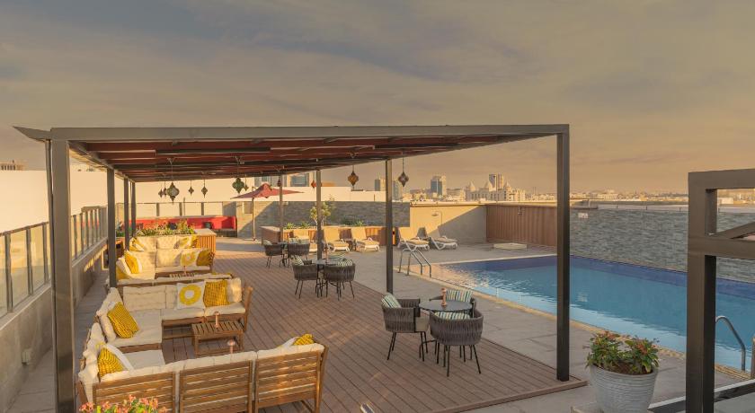 The Grand Lux Hotel - image 4