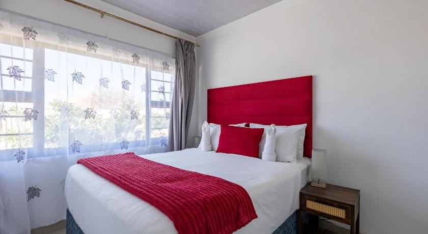 Safi Self Catering Suites - image 13