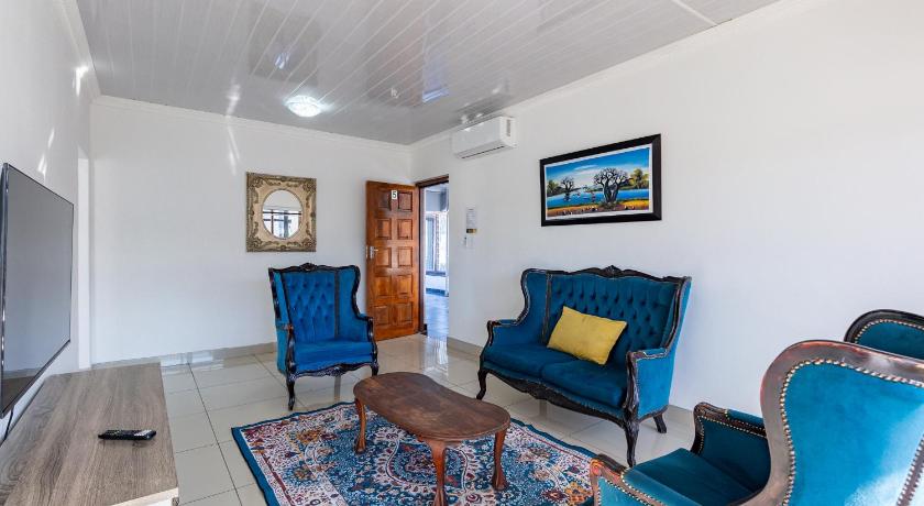 Safi Self Catering Suites - image 7