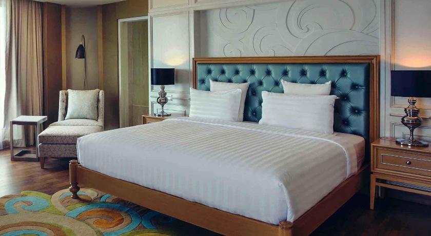 Image of Royal King Suite with Ocean View 6
