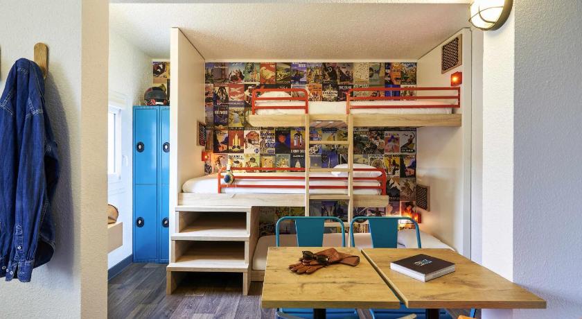 Image of Combo Room 0