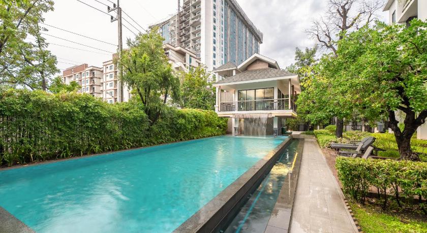 THE NINE THASALA – Chiang Mai, IA