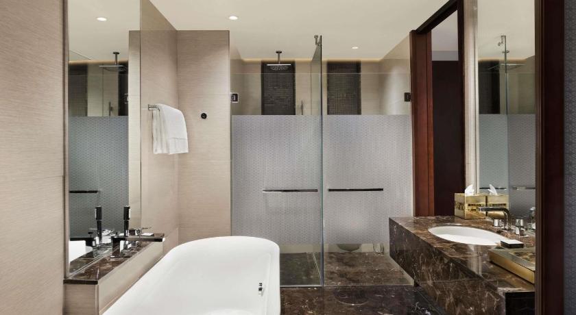 Image of Executive Twin Room - Pool Side with 20% discount on food, beverages, spa and laundry | Complimentary one way airport transfer | Lounge access and cocktail hours 2