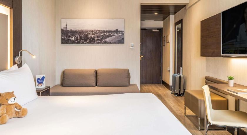Fotografija Standard Room with queen-size bed 5