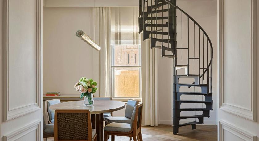 Image of King Suite with City View - Klotild Tower 4