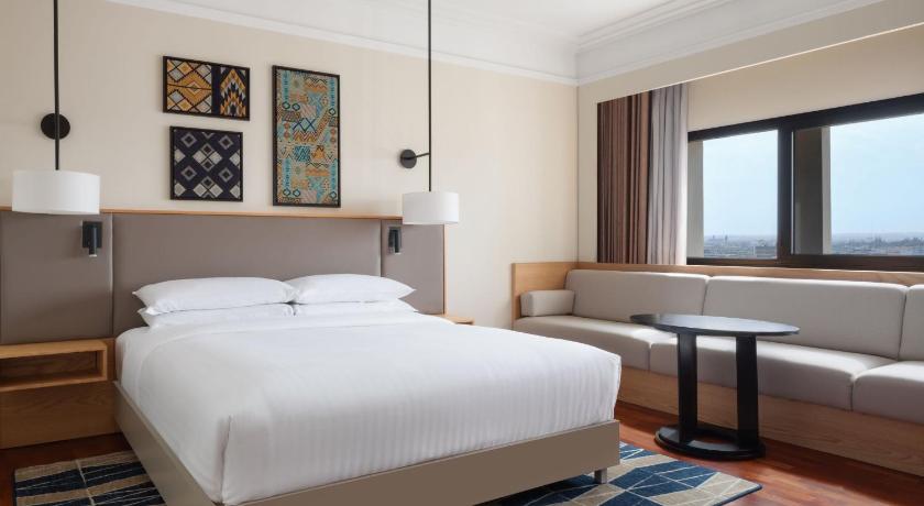 Image de Suite Lit King-Size Junior - Accès au Salon Club (Junior King Suite - Club Lounge Access) 1