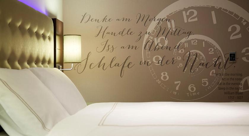 Image of Universally Accessible Room 1