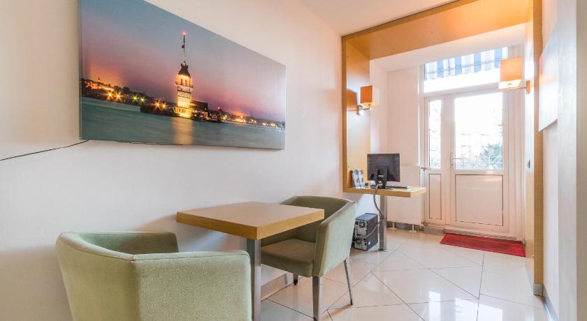 Hotel Port photo