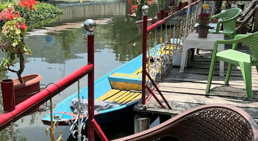 Hotel Chachoo Palace – Srinagar, PA