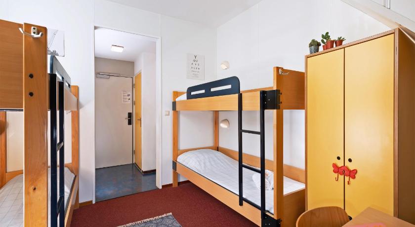 Image of Quadruple Room with Private Bathroom 0