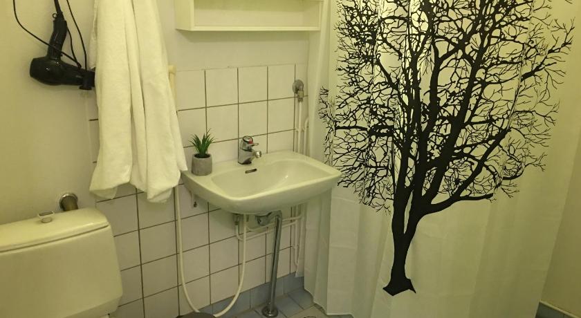 Image of Three-Bedroom Apartment - Ground Floor - 1 2