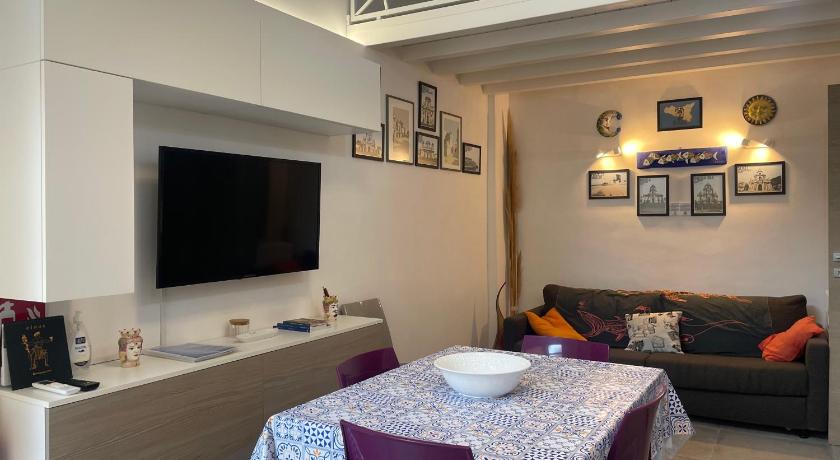 CASA ASIAGO, nel cuore di Pozzallo, pochi passi dalla spiaggia