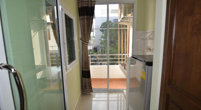 Bangkok The Best Place 2-Star Hotel room