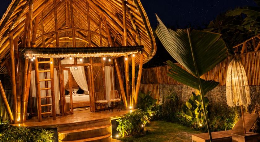 Tampilan Raka Rai Bamboo Villa - Private Pool with Mount Agung View