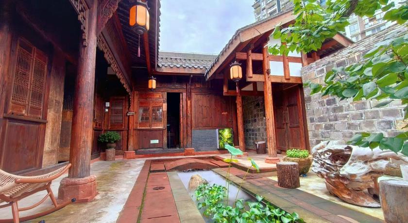 楽山 Leshan Nanmu Courtyard ホテル 外観