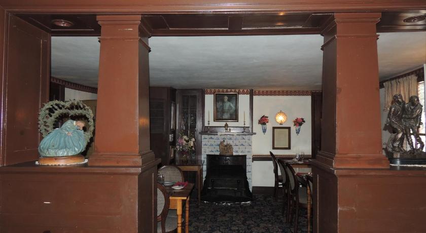 Farnsworth House Inn photo
