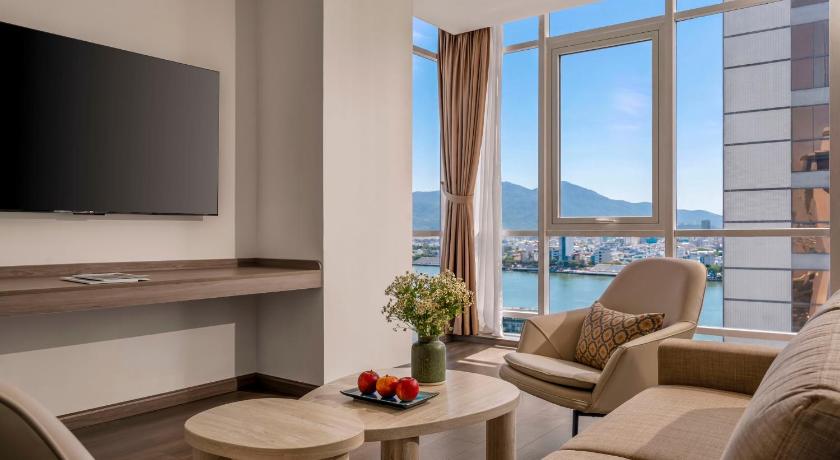 Image of Suite 4