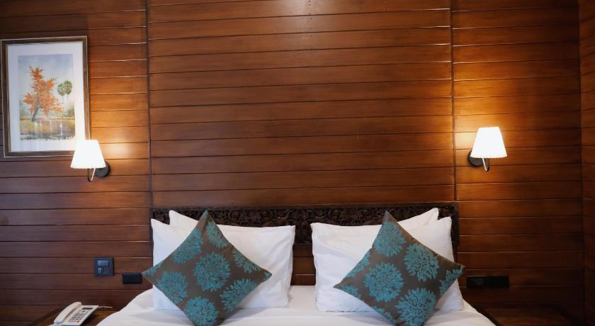 Image of Junior Suite Non Smoking 11