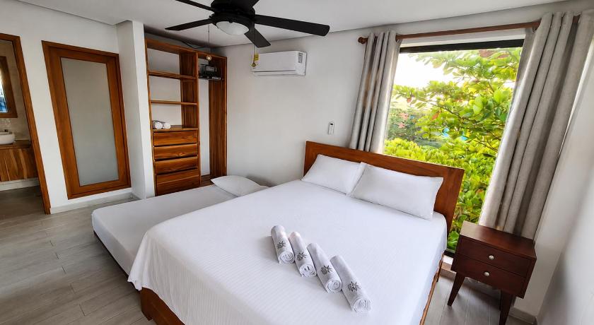 Image of Apartment with Sea View 11