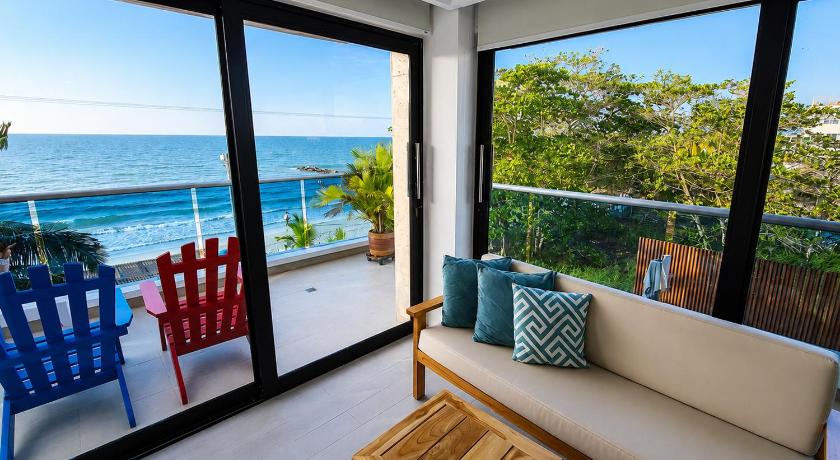 Image of Apartment with Sea View 5