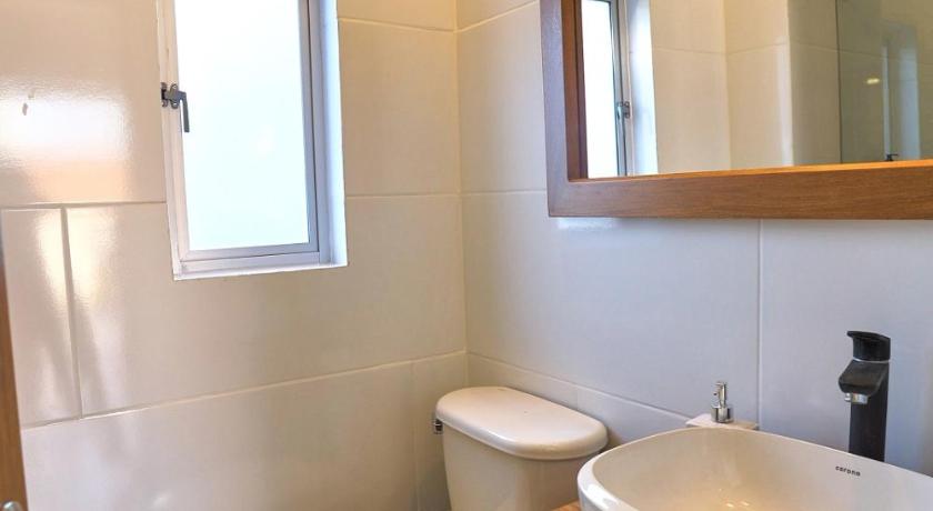 Image of Double Room with Balcony and Sea View 2