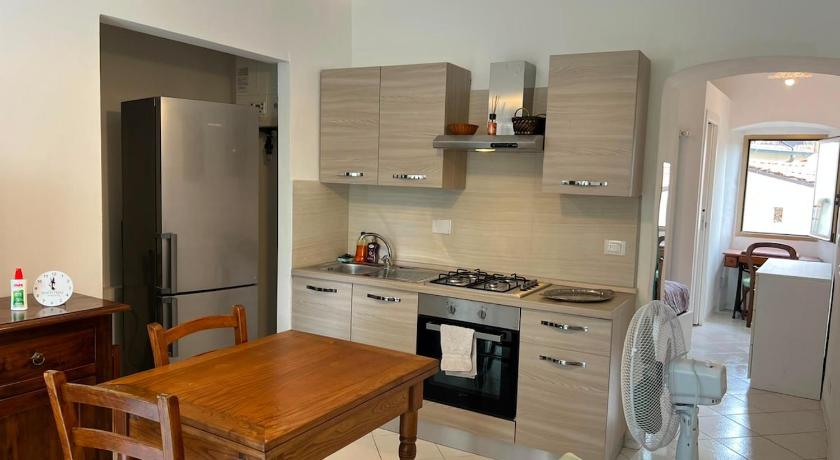 Da Silvia & Silvio, cozy appartment in the heart of medieval town near Firenze