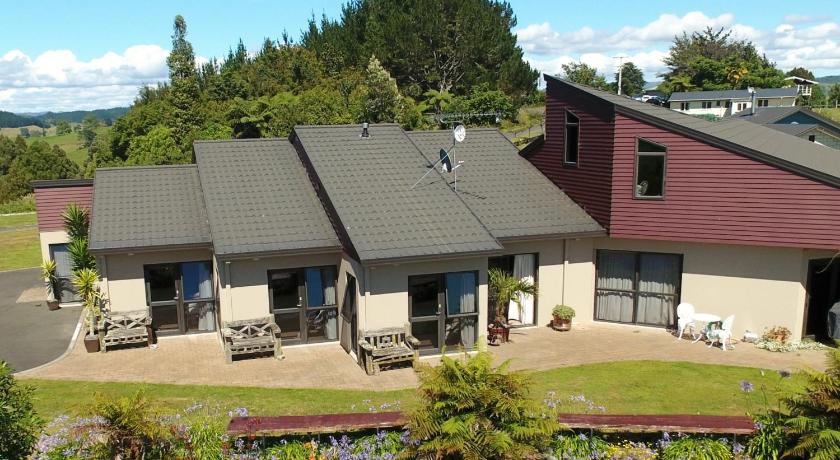 Waitomo Golfstays B&B photo