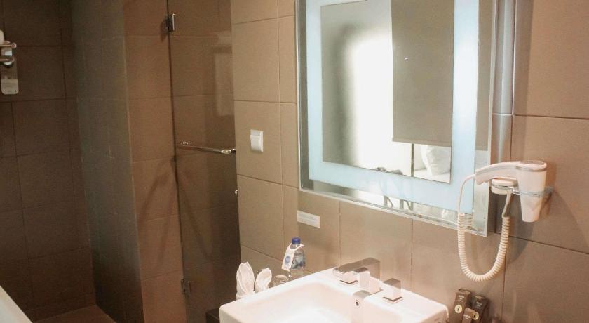 Image of Suites Room 6