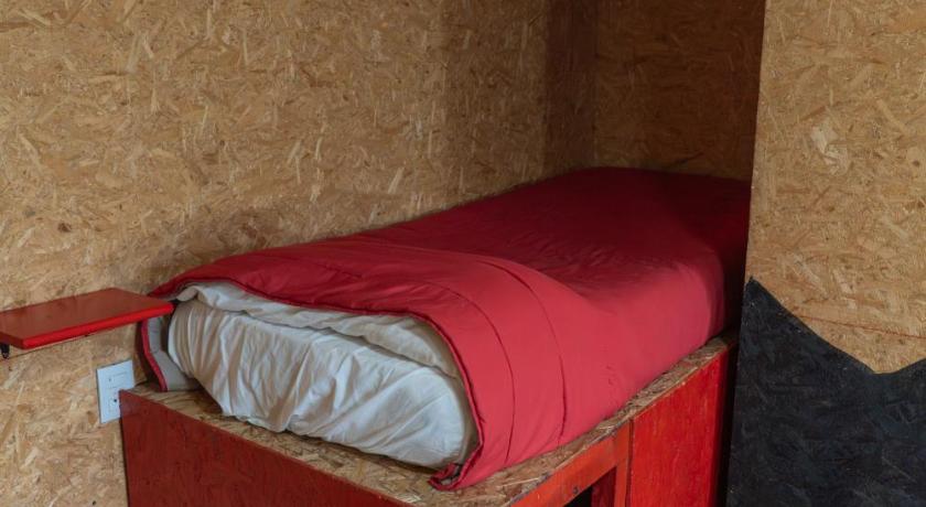 Image of Basic Triple Room 4