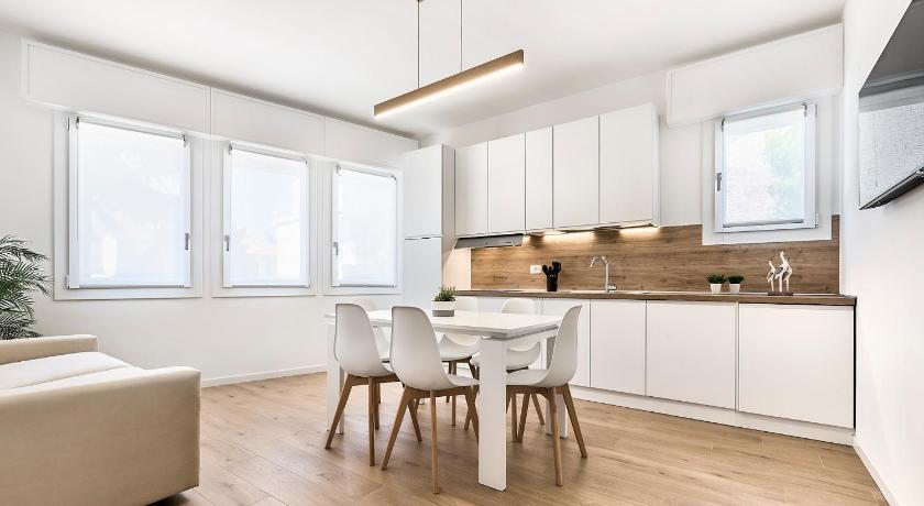 Sand Beach House - Host Solution
