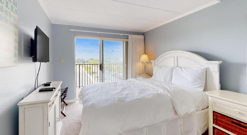 Marigot Beach Suites - image 13