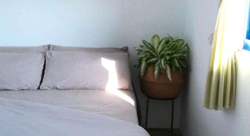 Image of Deluxe Queen Room 10