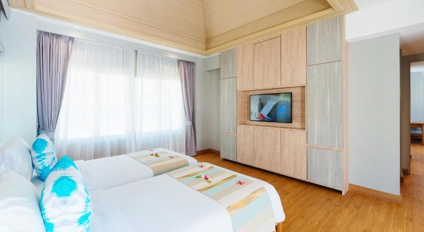 Image of 2-Bedroom Beachfront Villa with Pool 14