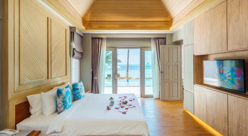 Image of 2-Bedroom Beachfront Villa with Pool 6