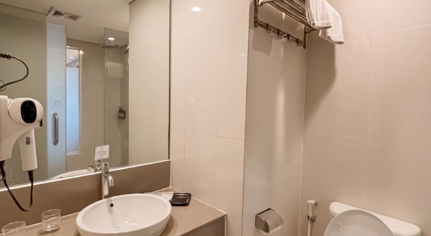 Image of Deluxe Room 2