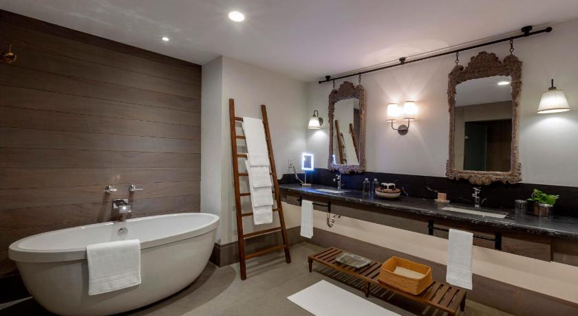 Image of Alcoba Swim-up Pool - King Bed 6