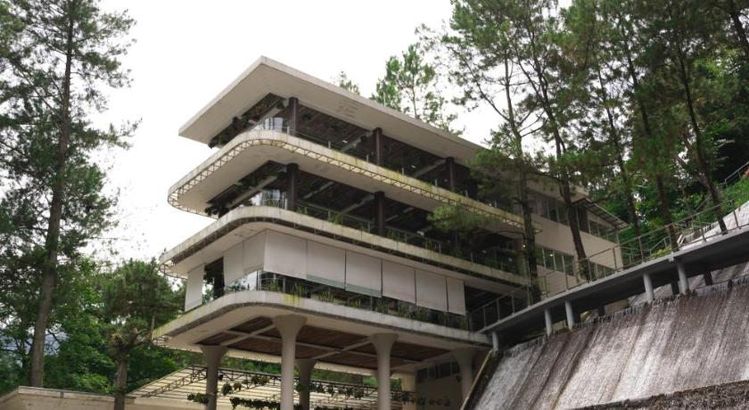HeHa Waterfall Suites & Camping Ground - image 12
