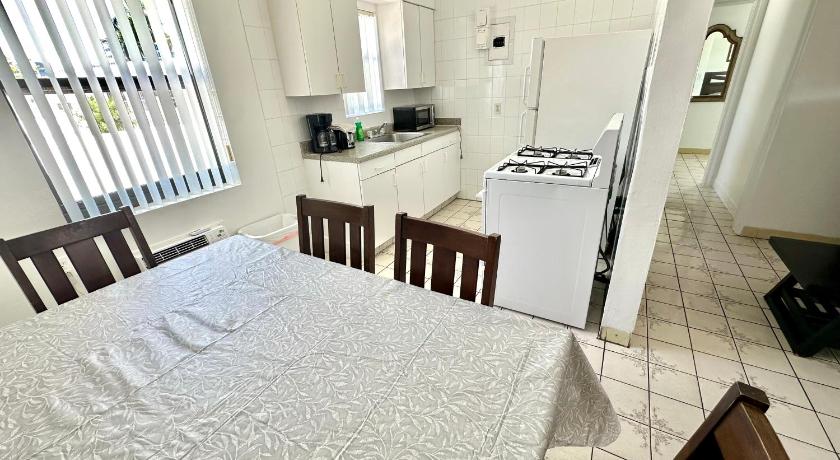 Image of One-Bedroom Suite 11