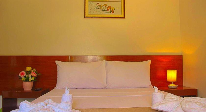 Image of Deluxe Room Non-Smoking 8