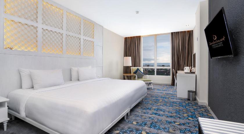 Image of Deluxe Double or Twin Room 8